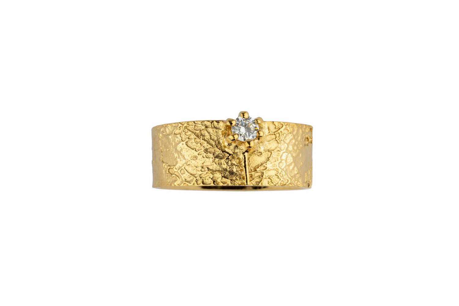 18ct Gold Wide Leaf Textured Ring with Diamond