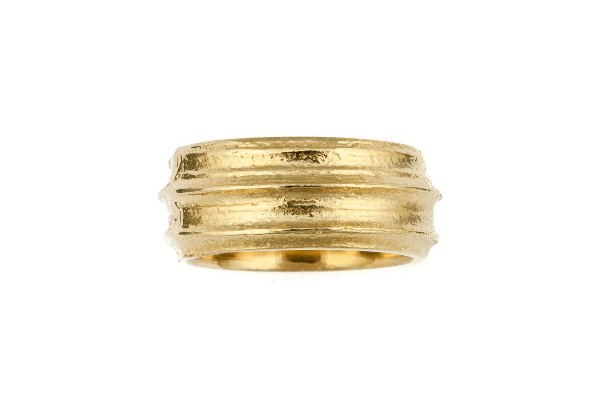 18ct Gold Wide Lined Cow Parsley Stem Ring 